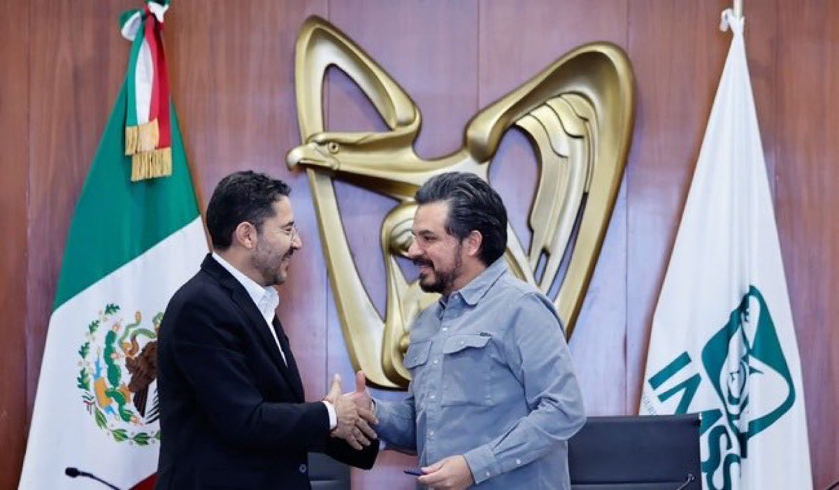 #AlMomento Zoe Robledo deja el IMSS y va al ISSSTE. Su lugar lo ocupará Carlos Hernández. Marti Bartres va a Gobernación en lugar de César Yáñez.