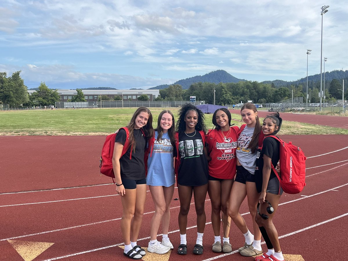 The girls are ready to go in Oregon for NON!
