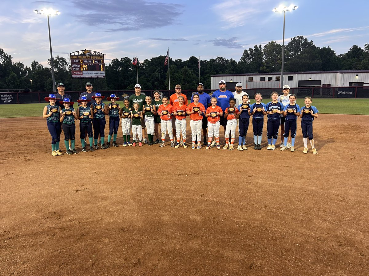 We had a great time hosting our 10u summer leage. So proud of all these teams. #rollriverroll