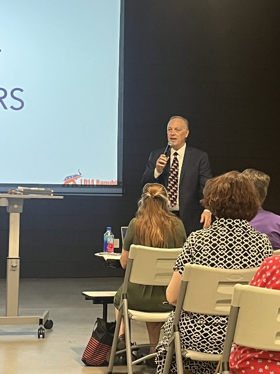 DaveHeids's tweet image. Great to hear Andy Biggs share tonight at our LD14 meeting tonight. @andybiggs4az @TPAction_