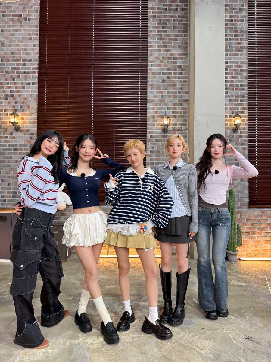 ͏
wrapped in overflowing enthusiasm, we are delighted to present something new in this new era of ours. we guarantee your free time will be more entertained through our action, and how do you feel after watching the first episode of “Up to i-dle”, nevies? 🐰🍀👒
͏