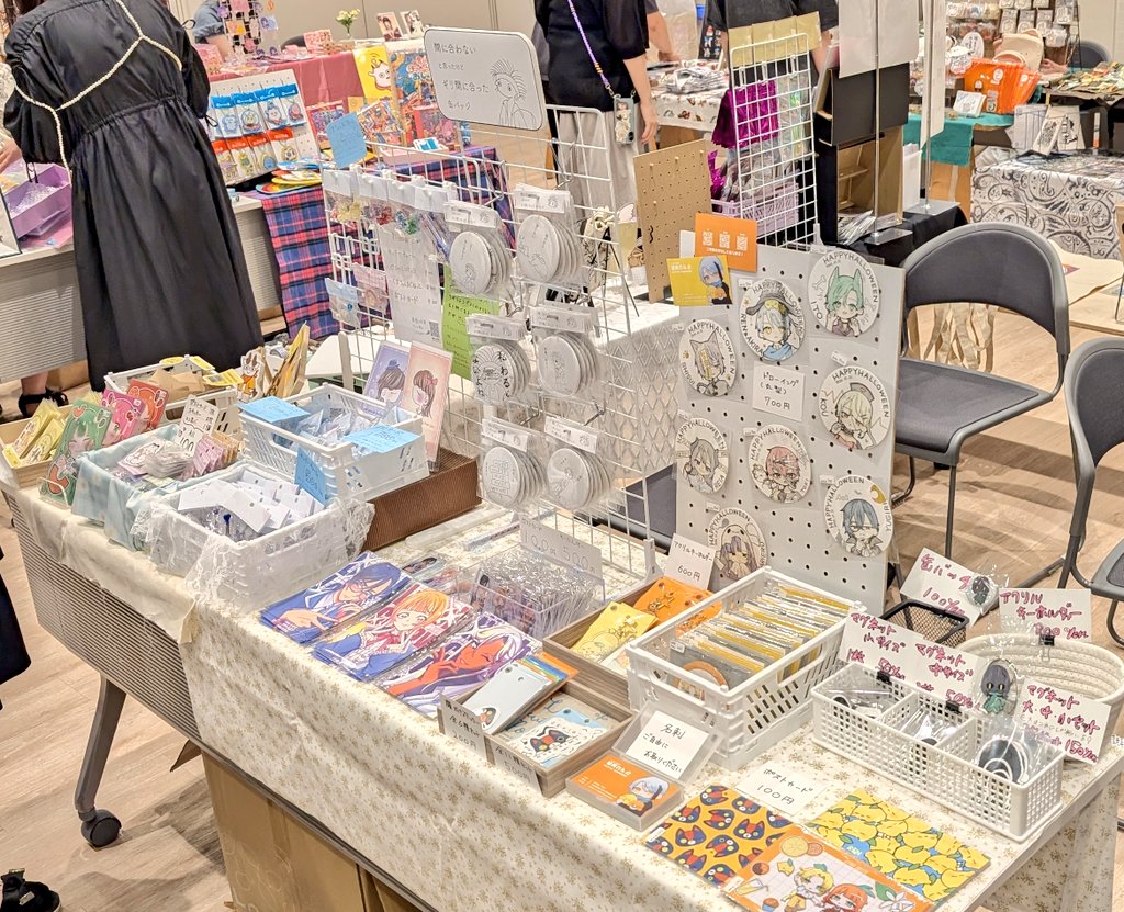 nasubi1192's tweet photo. コネクターズ設営完了しました!!!!
札幌市民交流プラザにて!!!ぎゅうぎゅうに敷き詰められております!!!ぜひ掘り出し物を探しにきてくださいな!!!!!私は今日は朝から16時まで会場内にいる予定です~ぜひ遊びに来てください💪
#コネクターズ
#connecters2025
#connecters https://t.co/6iyh6rxEpT