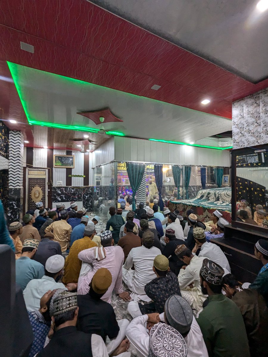 mannani_miyan's tweet photo. Last Night Jashn E Yaume Wiladat Huzoor Mufti E Aazam Hind In Noori Markaz Dargah Aala Hazrat Bareilly Shareef.
#moulanamannanrazakhan #mannanimiyan #tajemillat #mannanimiyanofficial https://t.co/KPeRVCFaFP