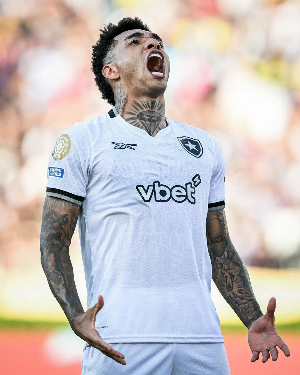 O Botafogo vence o PSG pela Copa do Mundo de Clubes. 

O Campeão da América derrota o Campeão Europeu. 

É TEMPO DE BOTAFOGO ⭐️🔥