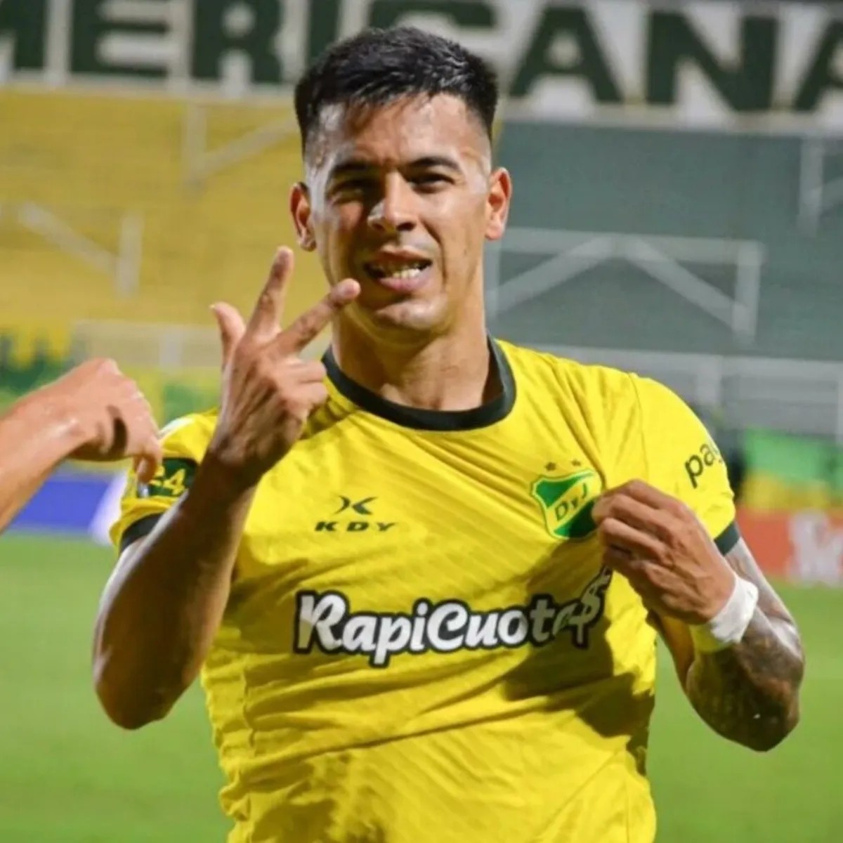 Goles al Botafogo:

- Uvita Fernandez: 2

- Desire Doué: 0 

Datos, no opiniones.