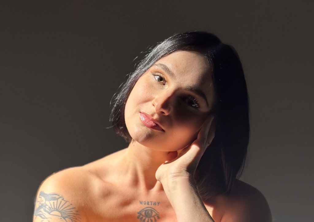 #MUSIQUE Ambriel dévoile "T’as tout de moi", un premier single à fleur de peau
actuanews.fr/2025/06/20/amb…