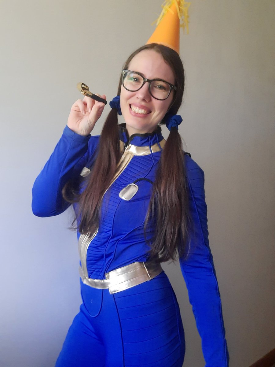 I levelled up IRL today!!!! 🎈🎂🎉

I wonder where I should invest my perk points? 🤔