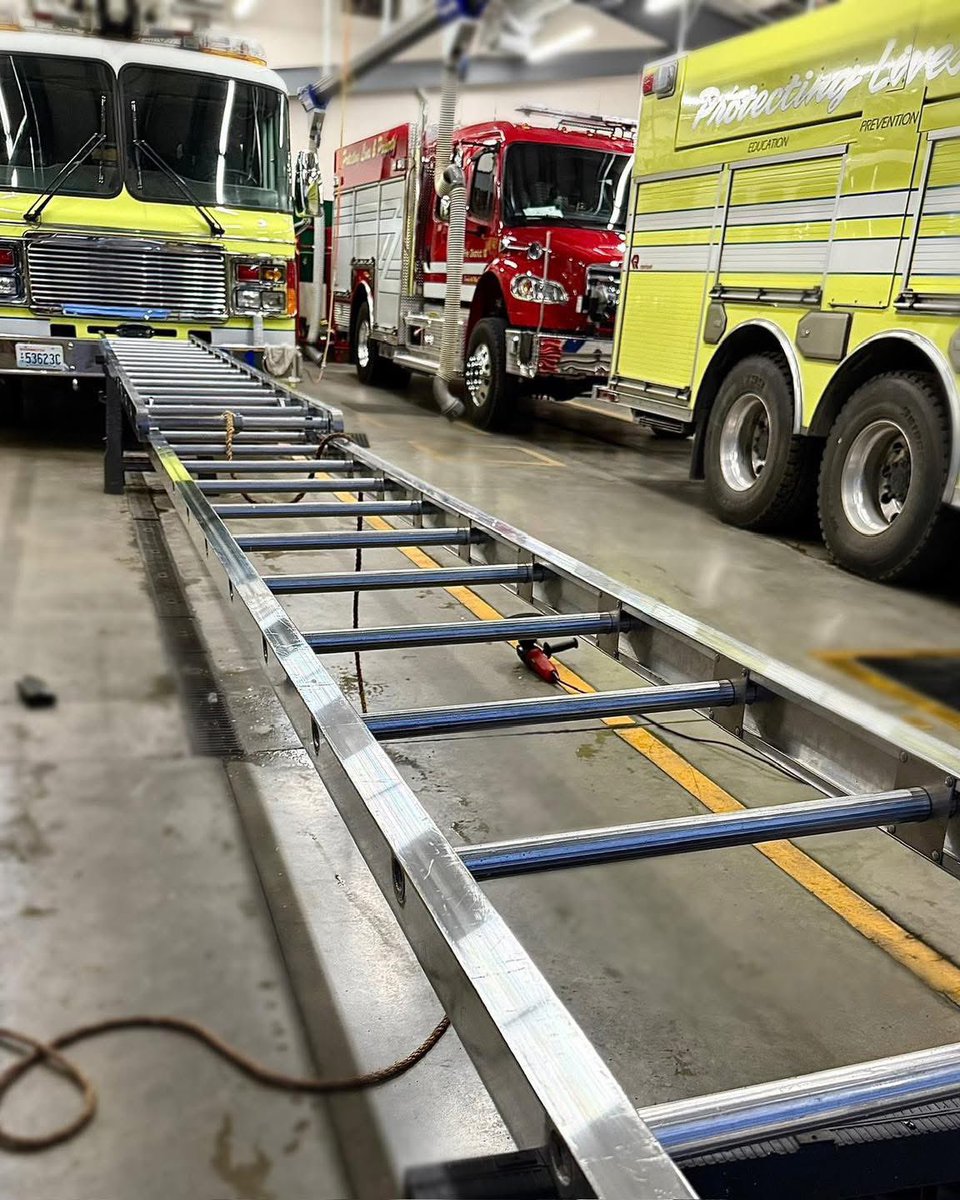 Ladder Maintenance 🪜

Crews took time to inspect, clean, and operate our ladders — because when it’s time to move, there’s no room for hesitation.
Regular maintenance isn’t just a checklist — it’s how we stay sharp, safe, and always ready to respond.
