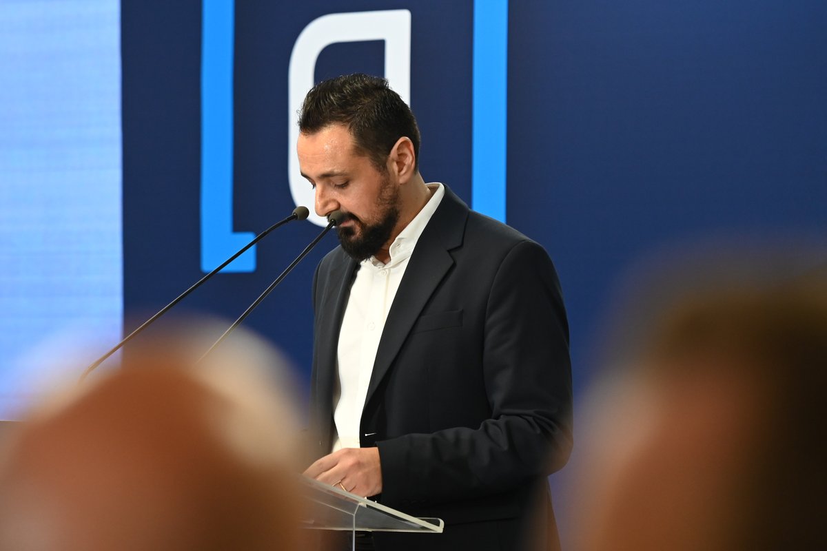 13 χρόνια «Ομάδα Αλήθειας». 
Σας ευχαριστούμε γι’ αυτή τη μεγαλειώδη εκδήλωση
που ξεπέρασε κάθε προσδοκία.