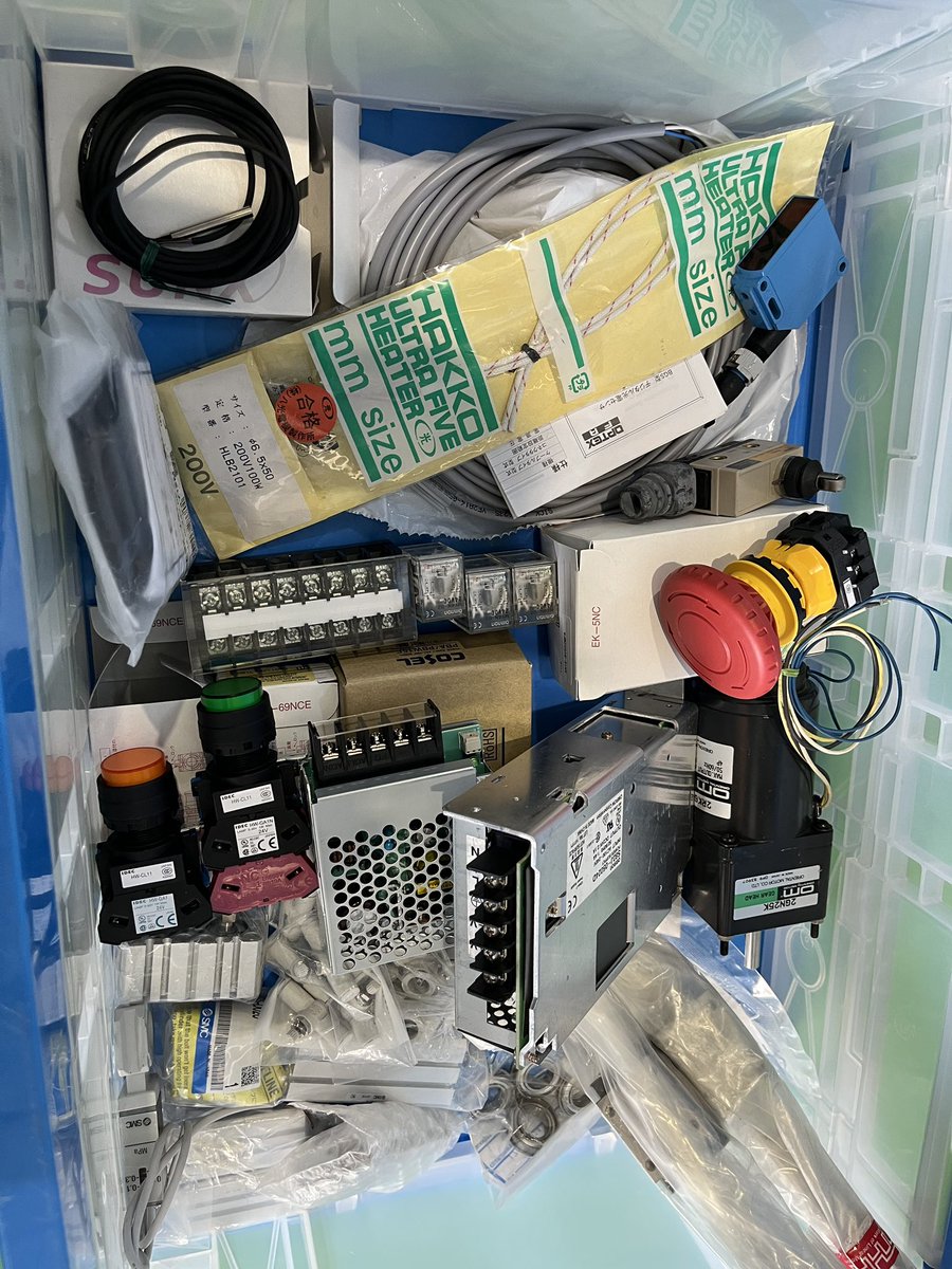 いよいよ #FAフェス 明日開催です！✌️
社員一同で準備しております🔥

今回は特別に商品の一部をご紹介✨
写真の商品がどこにあるか探してみてくださいね😊

⚠️明日もかなりの暑さが予想されます
水分など熱中症対策を忘れずにお越しください！