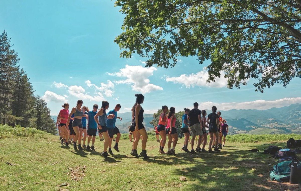 Igande honetan hasiko  dira aurtengo Salto! udalekuak, eta Tolosaldeko eta Goierriko herrietan  ibiliko dira parte hartuko duten 120 gazteak, bi txandatan labur.eus/Salto2025-hasi…