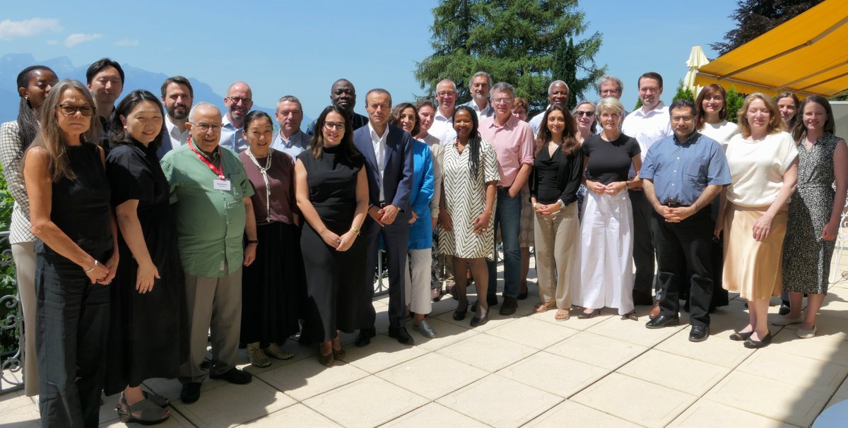 SwissPeaceHR's tweet image. Skilled mediation is key for negotiating lasting peace agreements.
@SwissPeaceHR was delighted to host the 8th UN High Level Mediation Course in Glion🇨🇭with @UNDPPA, bringing together 20+ 🌍 #peace mediators committed to the peaceful resolution of conflicts.