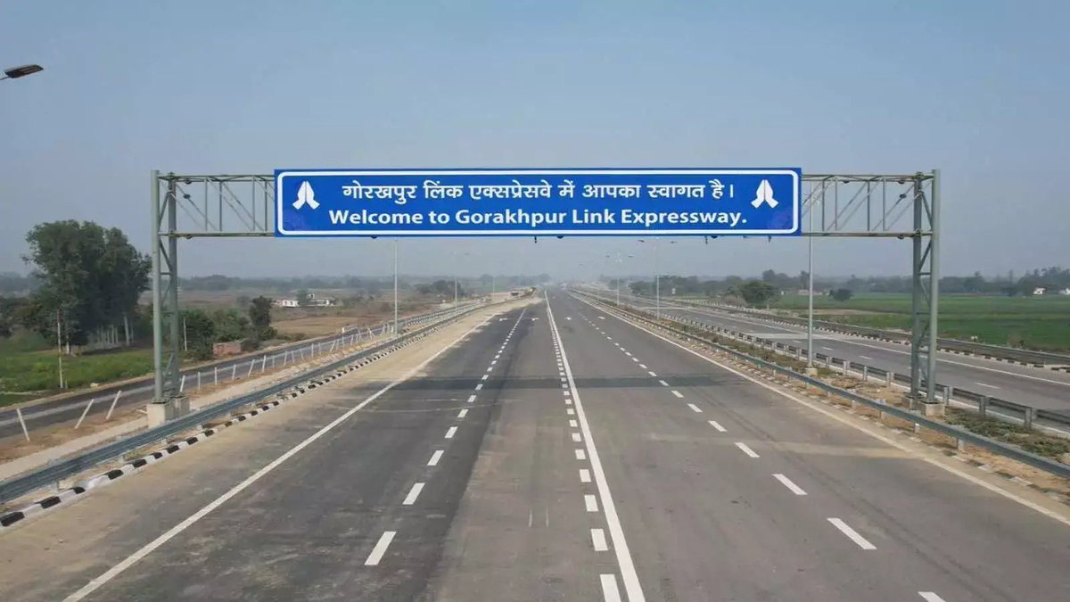 DrPadmaofficial's tweet photo. Under CM Yogi Adityanath’s leadership, the Gorakhpur Expressway is powering connectivity, linking Eastern UP directly to Lucknow and Delhi.
A game-changer for trade, industry, and opportunity.

#UPYogiExpressway #NewUP #HighwayToProgress https://t.co/zGUjMXAQ2d