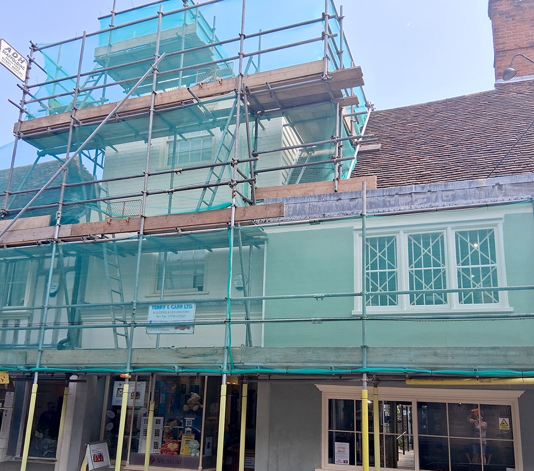 Don't be put off by the scaffolding the Fleur de Lis Museum is still open - just undergoing some cosmetic   surgery! 
The Museum is open on Wed, Fri and Sat 11am -3pm and on the first Sunday of the month
favershamsociety.org/fleur-de-lis-m…