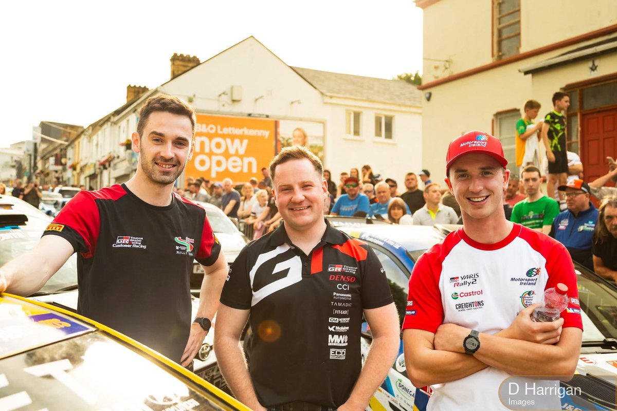 WCreighton1's tweet photo. Introducing the newest music sensation...#CarZone 😉

Another great start last night in Letterkenny for the @IrishTarmacTROA @OffDonegalRally to catch up with @AaronJ_CoDriver [he's on guitar btw].

#MIRallyAcademy https://t.co/USCclLbFs8