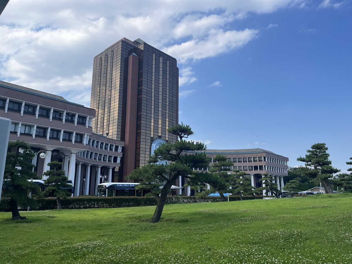 先日日本工学院八王子専門学校（<a href="/neec_official/">日本工学院 | 公式</a>）様の作品審査会にお邪魔させていただきました！
素晴らしい作品が多く、どれも目が惹かれるものばかりでした！ ご招待頂きありがとうございました😊

#日本工学院八王子専門学校
#就活
#企業公式つぶやき部