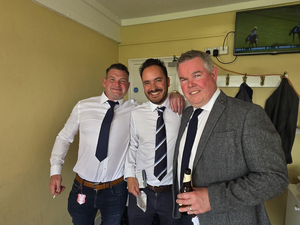 Ian had a great day at York races last Friday! A huge thank you to Edward Park and James Park of ParkDesigned for the invitation and amazing hospitality.  Great to also meet some new contacts Max Colley of Ousebank Limited and Lee Kerr of K2 Mechanical and Electrical Services.