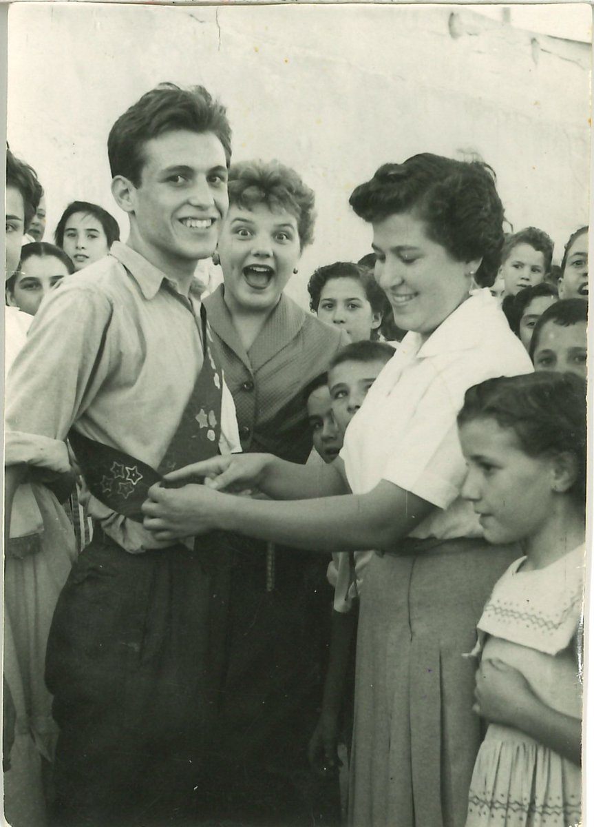 📆#Díainternacionaldelaspersonasrefugiadas , Murcia,  1949, alrededor de 50 niñ<a href="/s/">『S』</a> fueron acogidos, en su mayoría, en #MolinadeSegura . Son conocidos por los AUSTRIACOS. La convocatoria fue coordinada a través de Cáritas y abanderada por la princesa de Borbón Parma.