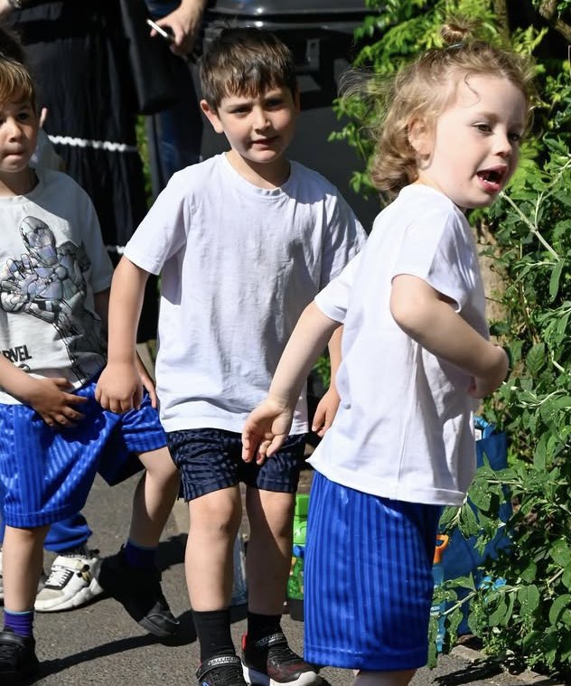 All photos are on the school website. 
A huge thanks to Mr Brand for taking them.

birkdaleprimary.com/gallery/?pid=8…