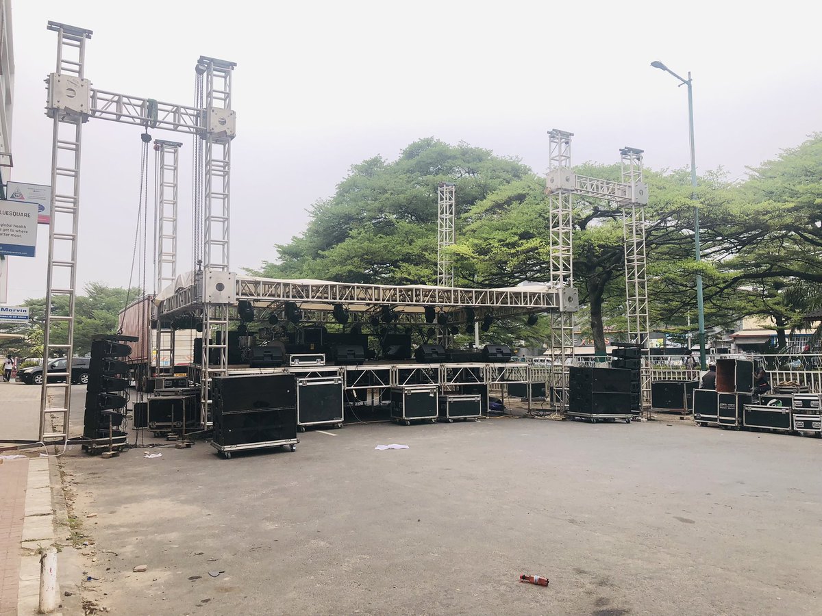 KazozaFM's tweet photo. 🎉 #KaSummerSong 2025 est là !

🥳 Bienvenue à tous à la Place de l’Indépendance à partir de 16h pour partager un show de folie 🔥 !

🎶🙌 L’entrée est gratuite !

#Burundi @bujaevents #IjwiRyoKugwizaUmwimbu https://t.co/4KMHezsUbA