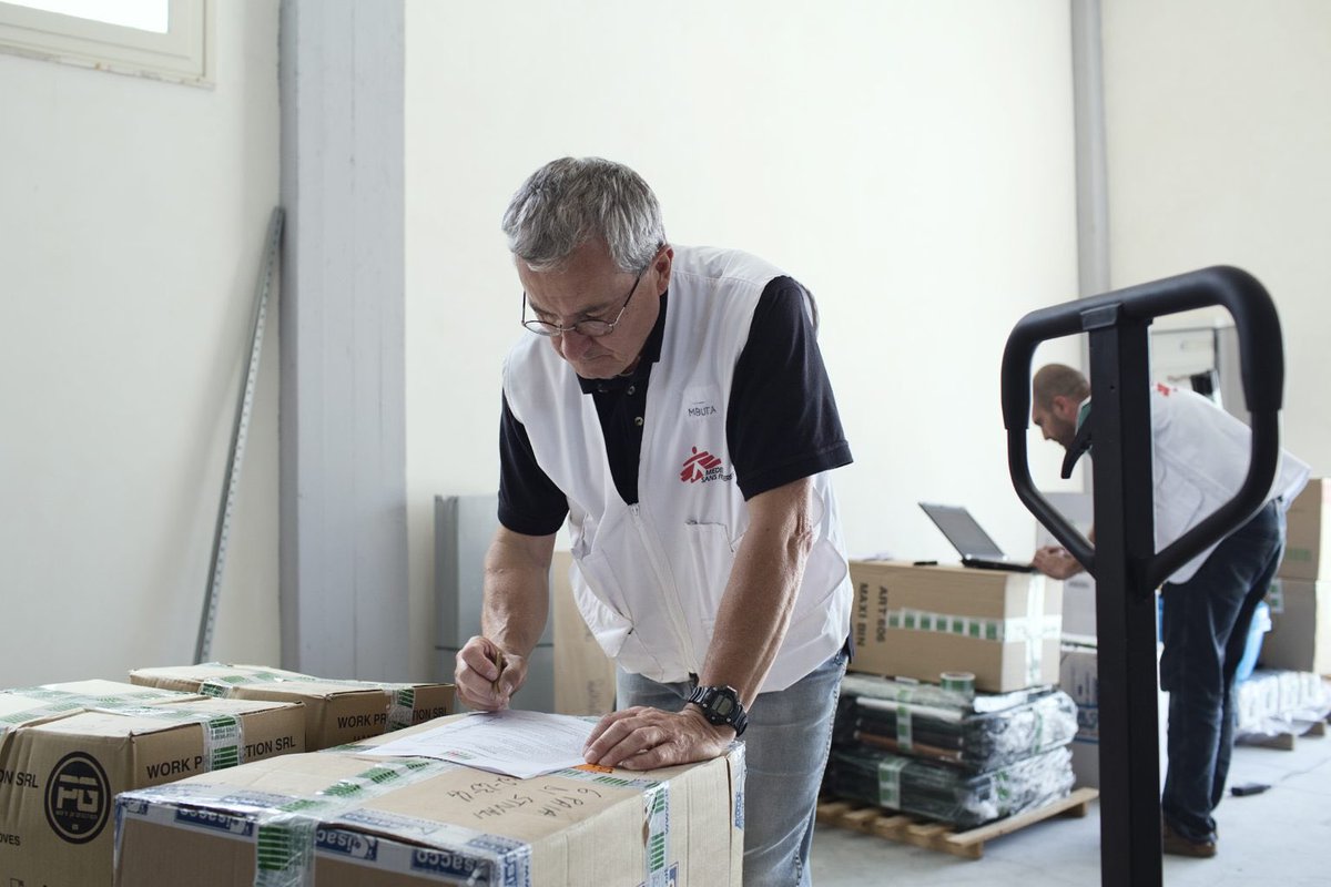 Wir bieten Arbeit, ein Haus und ein Auto.
Ärzte ohne Grenzen, Ihre Zukunft ist gesichert!
Ihre Fragen sind willkommen!