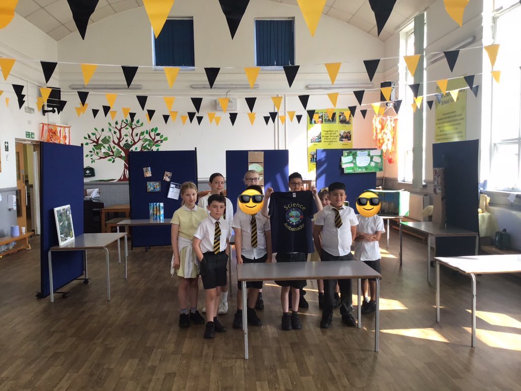 CCMPrimary's tweet photo. The Science ambassadors are excited to lead the STEAM Fair for KS1 and Y3 this morning. Well done to those children from Y1, Y2 and Y3, who have entered. Super STEAM work #ccSTEAM https://t.co/I2zGc6NeGZ