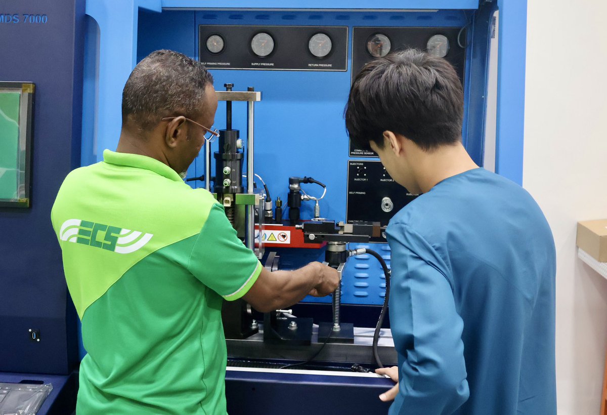 ECS_Eco's tweet image. We were glad to host a short-term intern at Eco Commercial Solutions. During his time with us, he participated in team activities and gained practical exposure to our operations.
 
Wishing him all the best in his future endeavors.
 
#ECS #Internship #TeamECS #ProfessionalGrowth