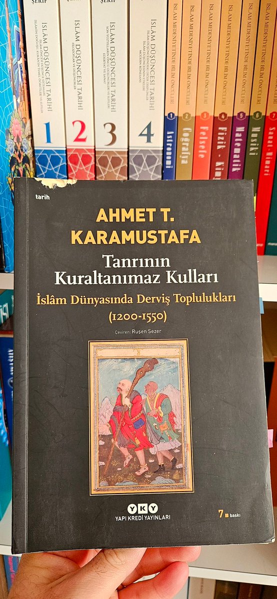 🕋 Tanrı'nın Kuraltanımayan Kulları
📚 Ahmet T. Karamustafa
#sctkrlkitap #sctkrl

“Onlar ne medreseliydi ne de resmi tarikatlardan... Ne kadroya girdiler ne maaşa bağlandılar. Onlar, Tanrı’nın kuraltanımayan kullarıydı.”

📖 Ahmet T. Karamustafa’nın kaleme aldığı bu eser,