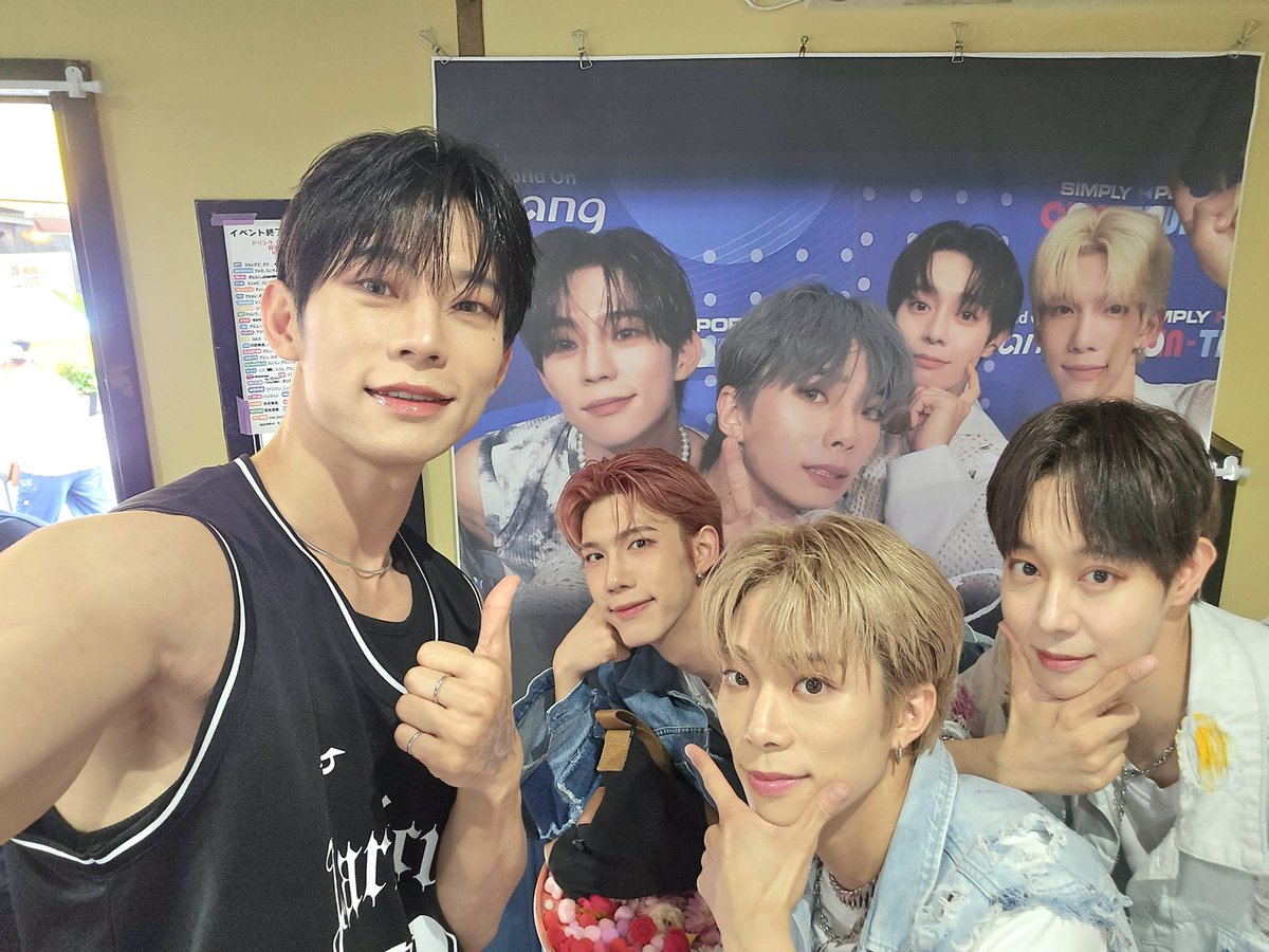 2025.6.12
#triger のみんなが
最後の挨拶にきてくれました😭
彼らとも長いお付き合いとなりました！
これからの活躍も楽しみにしてます！
#RIO #SHARK_T #ATO #ROA
<a href="/triger_official/">triger_official</a> 
<a href="/trigger_jp/">TRIGER Japan Official</a>