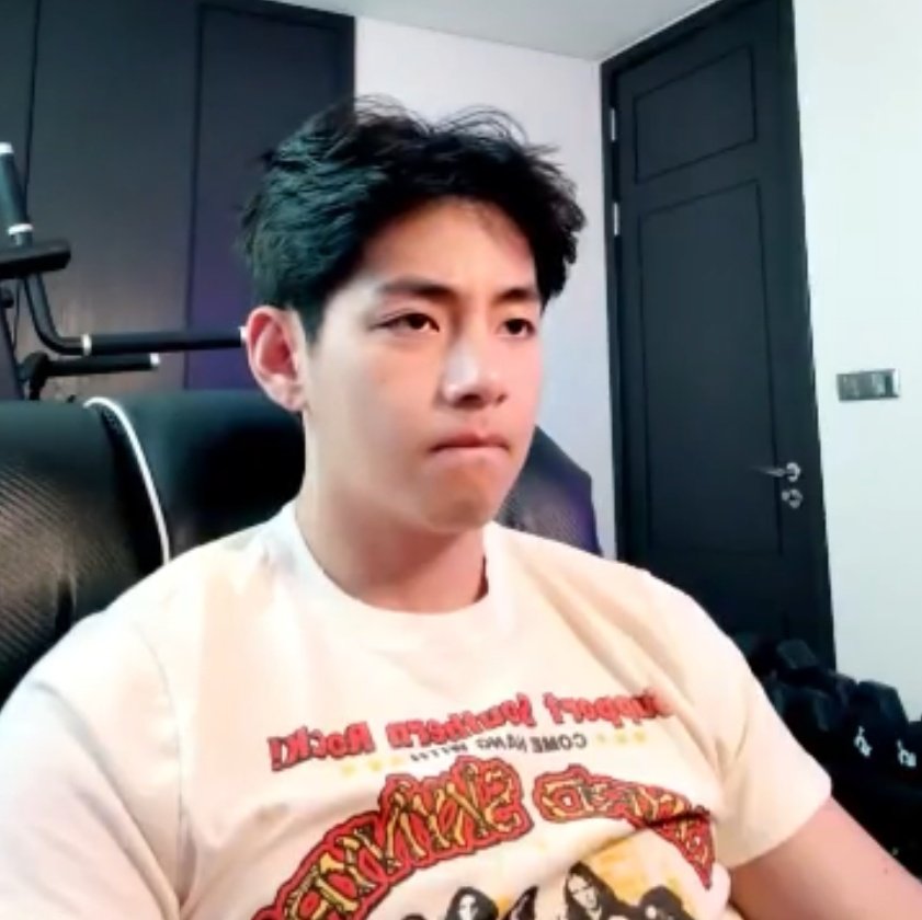 “fala galera, aqui é o taebalanagulha07, bora pra mais uma live aqui na Twitch, geral ligado q o pai vai amassar geral no CS né rapaziada de lei”