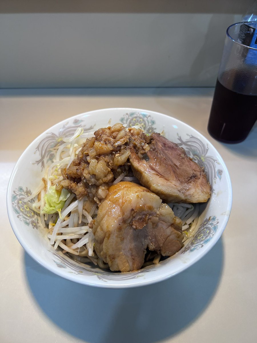 クロさんとトントン！
油そば食べたことなかったけど美味しかった🥰