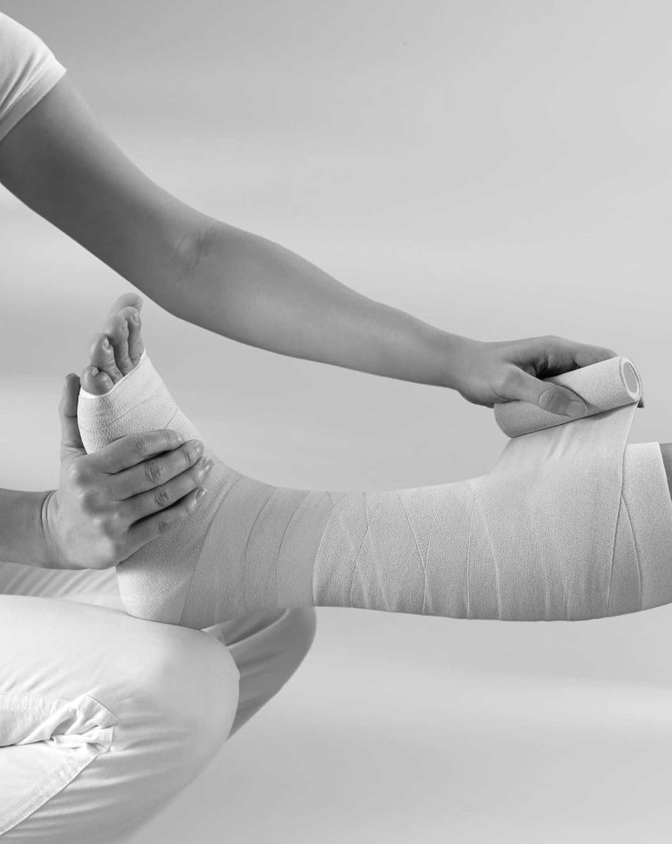 El linfedema es una complicación frecuente en pacientes que han recibido tratamiento oncológico: detecta los síntomas, prevén complicaciones y conoce cómo lo tratamos en OYTU. (BLOG Clínica OYTU oytu.es) t.ly/wvMHF
