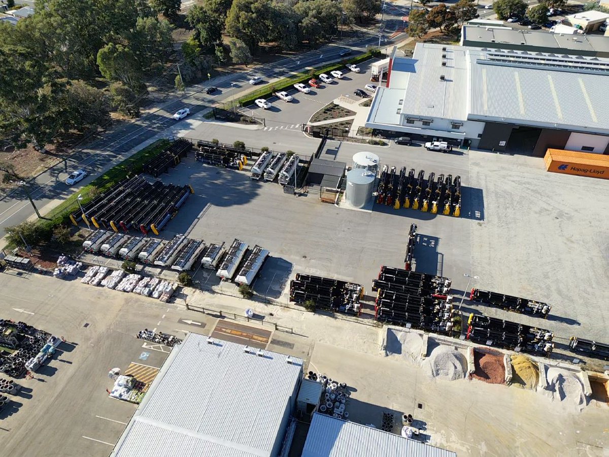 BourgaultAu's tweet image. A good harvest starts at seeding 🌱

We’re assembling MacDon headers now, but it’s already time to prep for next season.

The Early Order Program is on — secure your seeding gear today: bourgault.au/eop

#MacDon #BourgaultAustralia #EarlyOrderProgram