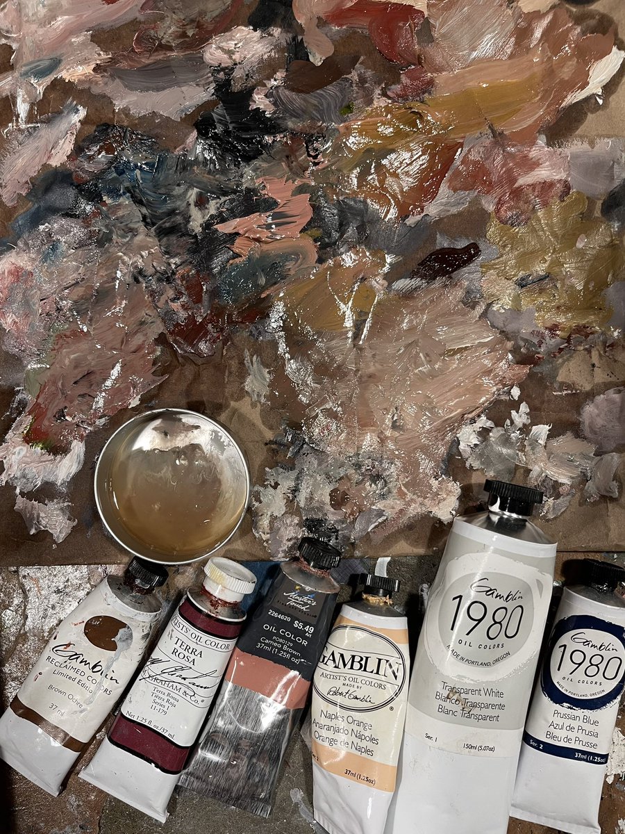 Gm
Sharing my new painting in studio and the palette 🖤 also don’t forget to check out my White Raven edition 🙏🏻
🔗 ⬇️