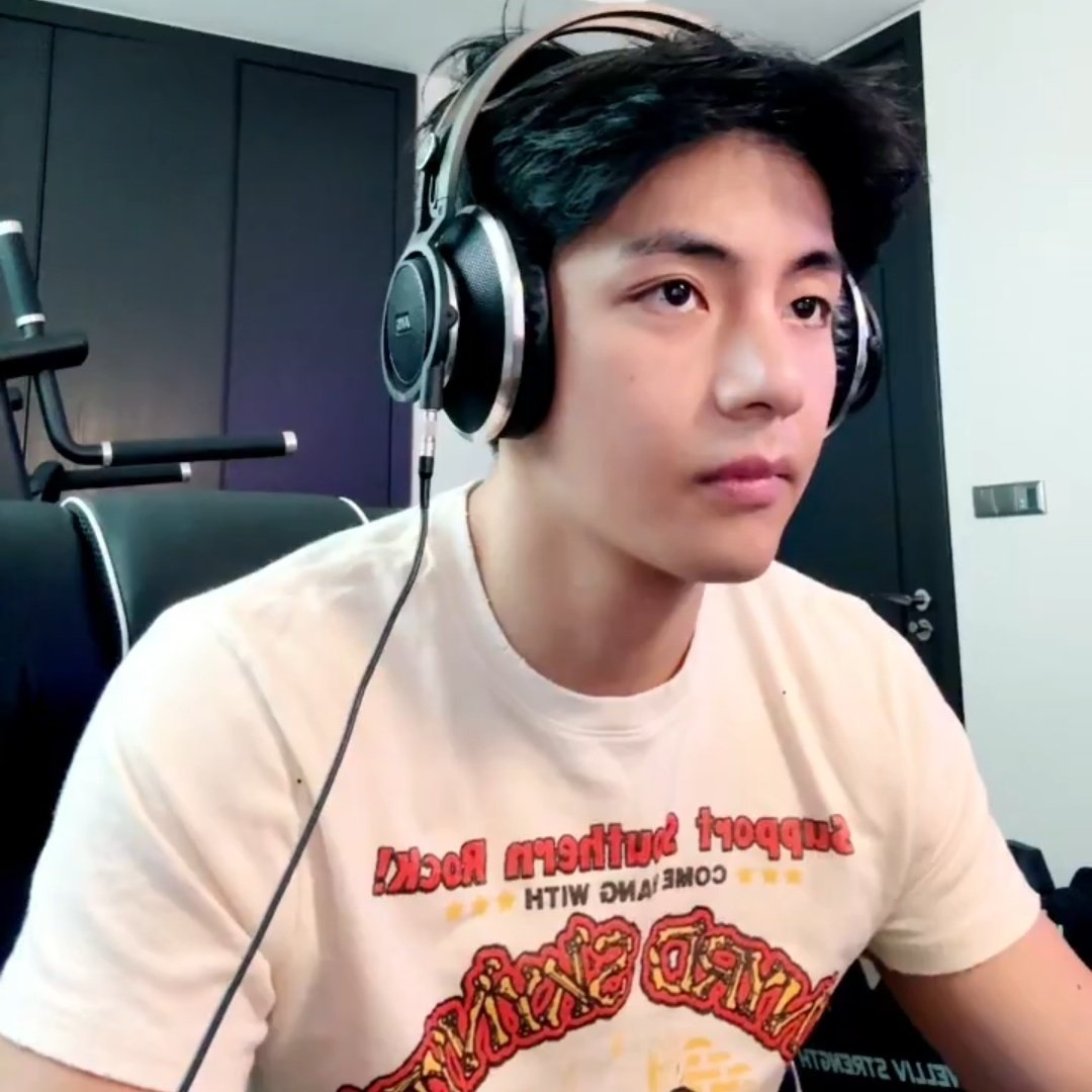 v✿ (@skiestete) on Twitter photo 