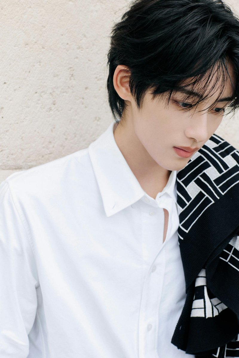 파리패션위크 겐조

#WINWIN #董思成