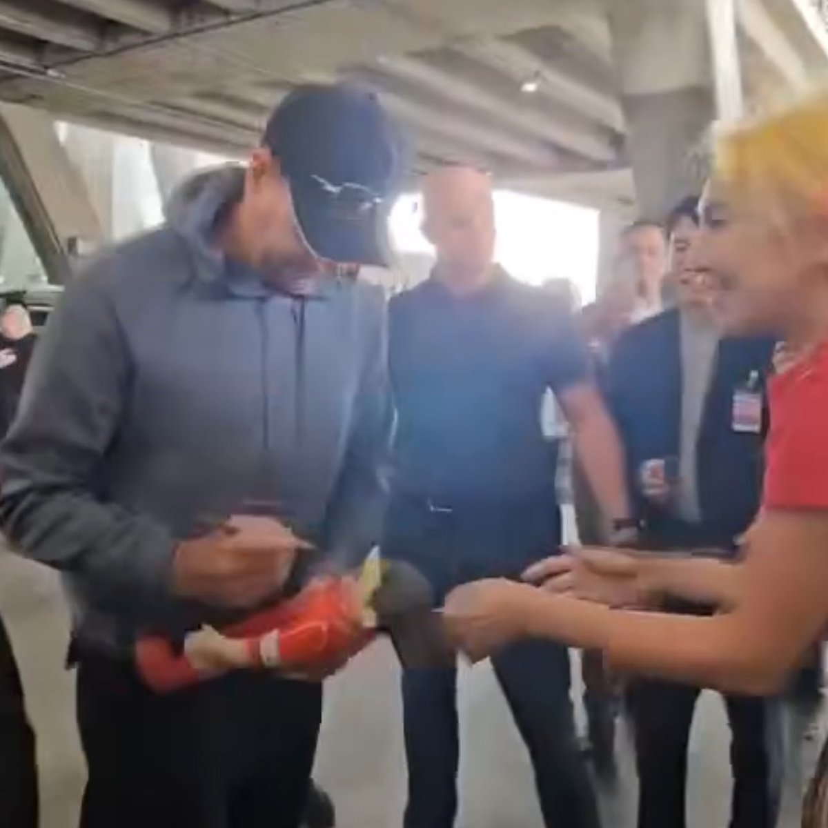 สตีเว่น เจอร์ราร์ด เดินทางถึงประเทศไทย ❤️