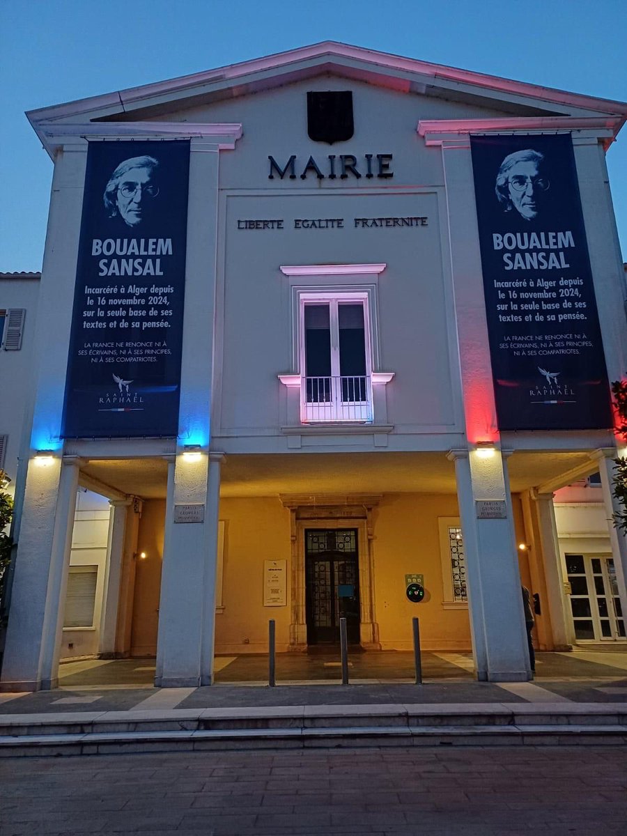 Benedetti arnaud (@benedetti65) on Twitter photo Merci <a href="/FMasquelier83/">Frédéric Masquelier</a> <a href="/VilleStRaphael/">Ville de Saint-Raphaël</a> , ville de liberté et de courage. #JeLisSansal <a href="/CSoutienBS/">Comité de soutien international à Boualem Sansal</a> Merci <a href="/FMasquelier83/">Frédéric Masquelier</a> <a href="/VilleStRaphael/">Ville de Saint-Raphaël</a> , ville de liberté et de courage. #JeLisSansal <a href="/CSoutienBS/">Comité de soutien international à Boualem Sansal</a>