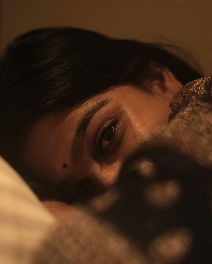 কত কি রয়েছে লেখা,, কাজলে কাজলে...🌧️☔