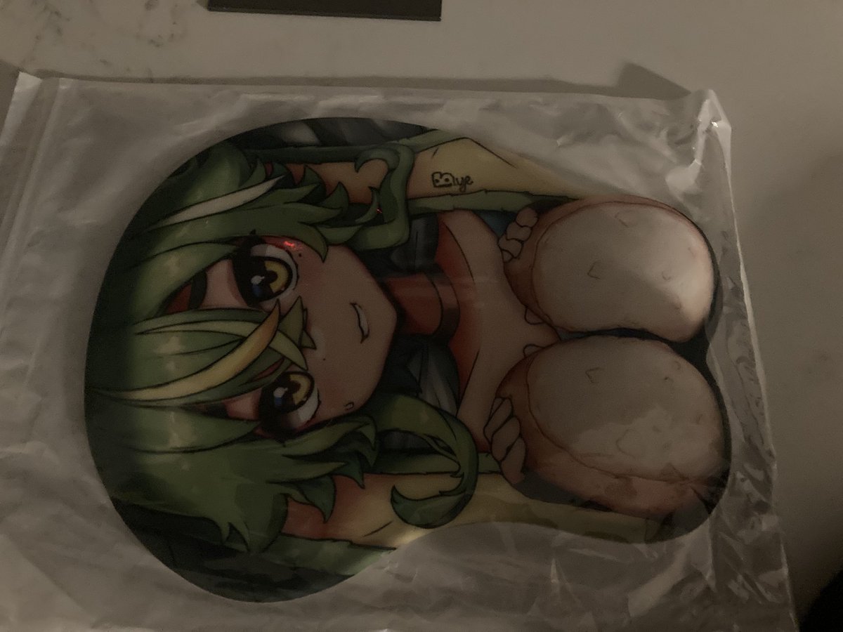 WolfyWafter (@wolfywafter) on Twitter photo Wore the <a href="/BreadIsRye/">ποΈ rye π</a> hat to badge pickup, and rye jumped me xD. Thank you for coming up to me. I was so happy to meet you. Thanks for signing the mousepad too. π Also sorry for being so nervous. π Iβll try to be less nervous on Sunday. Wore the <a href="/BreadIsRye/">ποΈ rye π</a> hat to badge pickup, and rye jumped me xD. Thank you for coming up to me. I was so happy to meet you. Thanks for signing the mousepad too. π Also sorry for being so nervous. π Iβll try to be less nervous on Sunday.