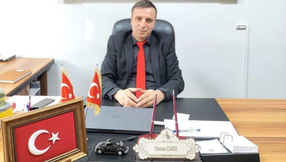 Değerli idareci ve öğretmen arkadaşlarım kıymetli öğrencilerimiz bir eğitim öğretim yılını daha bitirmenin mutlululuğu ve huzuru içerisindeyiz. Bu süreçte oldukça yoruldunuz ve emek harcadınız göstermiş olduğunuz gayretten dolayı hepinize teşekkür eder iyi tatiller dilerim
#Karne