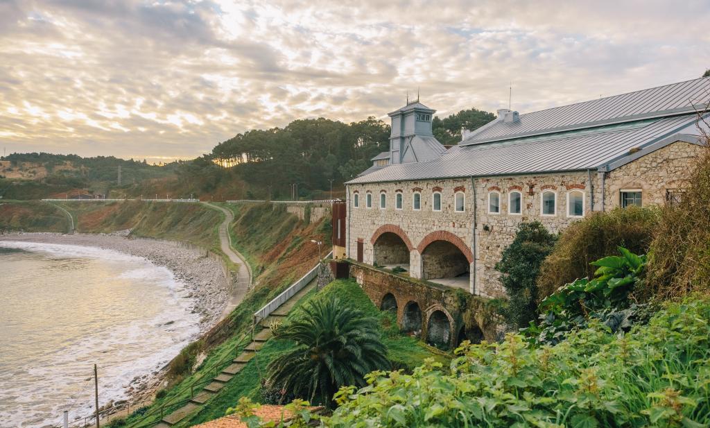Un placer inaugurar la reposición de mi colección ampliada de SELLOS MINEROS con la conferencia "la minería a través de los sellos" en este único y singular enclave que conjunta/combina la mina y el mar - gracias a tod@s
