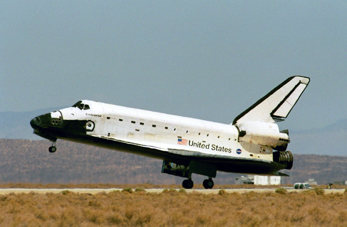 billmeco's tweet image. #OTD 23 years ago #SpaceShuttle #OV105 #Endeavour landed on #EAFB Rwy 22 on #Mission #STS111. #nasa #ISS