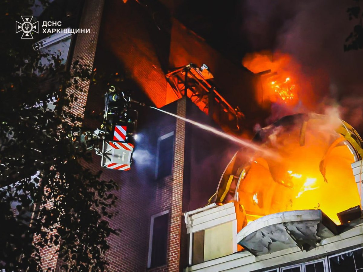 Four people, including two underage girls aged 12 and 17, were injured as a result of a massive Russian attack with strike drones on Kharkiv and its suburbs, according to the State Emergency Service.

On the night of June 20, the Shevchenkivskyi and Osnovianskyi districts of the