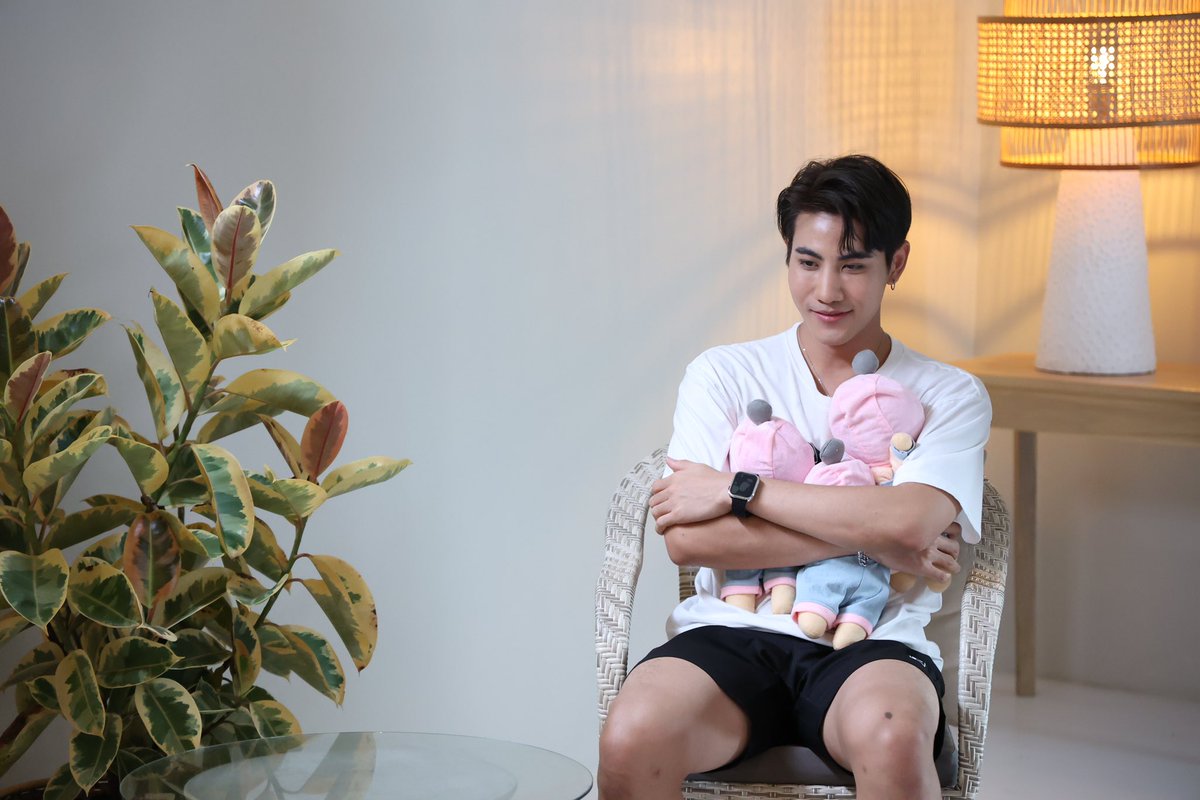ThitiShark's tweet photo. ใครให้น้องไวบี้เราบ้างแสดงตัวหน่อยค้าบ
#BoysVibeTheProjectEp3
#boysvibetheproject
#Thiti_shark
#BV8 https://t.co/yp3Gv1BF0c