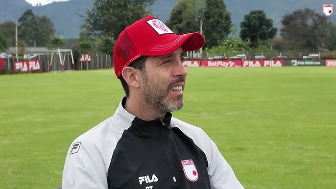 Y la verdad es que muchos, me incluyo, no confiamos en Bava en su momento por la impaciencia de resultados, yo decía que no parecía el idóneo para este momento en Santa Fe, pero demostró que vale la pena esperar mientras se asienta y configurara su idea de juego, tardo pero no