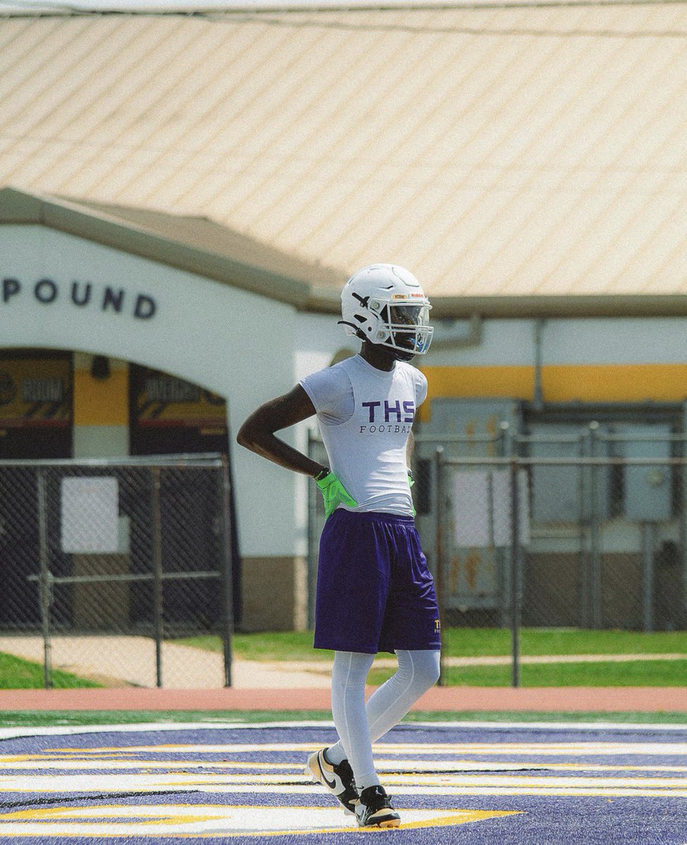 SNOGREG's tweet photo. 🚨🚨The class of 27 is now open for full contact with all coaches with all this being said here is my information.🚨🚨
📲985-469-0249📲
boydgreg14@gmail.com
Gregory Boyd
Thibodaux,LA
Thibodaux High School
6”0
FS
4.64 40
Head coach: @L_Narcisse2
Film⬇️⬇️: https://t.co/rJiVbnG6kl https://t.co/OuxYP7hYtv
