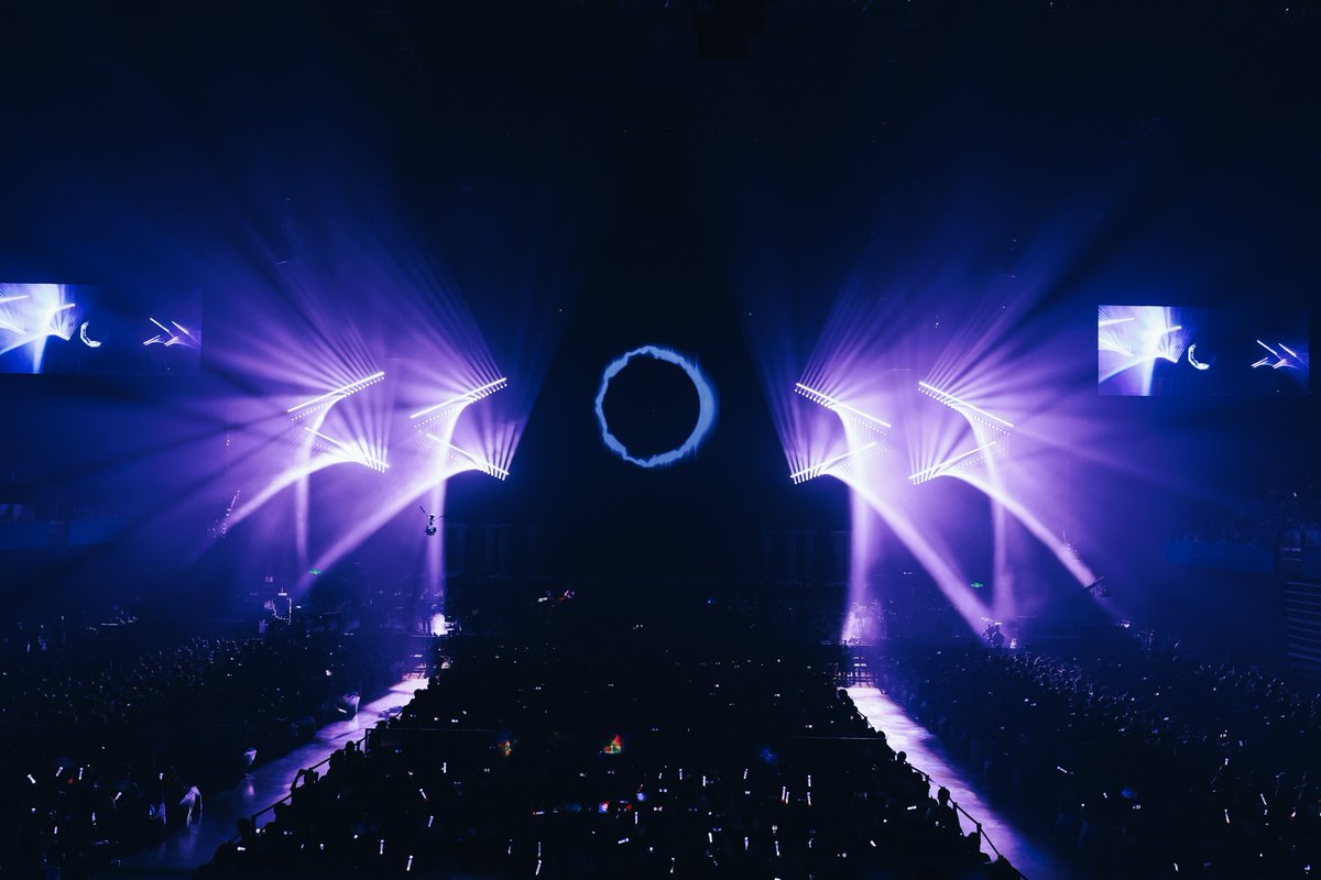 ACME_Lighting's tweet photo. #StarRailLIVE 2025 lit up Shanghai for three unforgettable nights. ACME brought the epic game world to life with cutting-edge fixtures, turning the stage into a visual feast.
ACME Gear List:
TORNADO,PIXEL LINE IP,PULSAR S2,NEOZONE, HAIL
Special Thanks to:
LD Team: EYE Show Studio https://t.co/d7sG9o9vAi