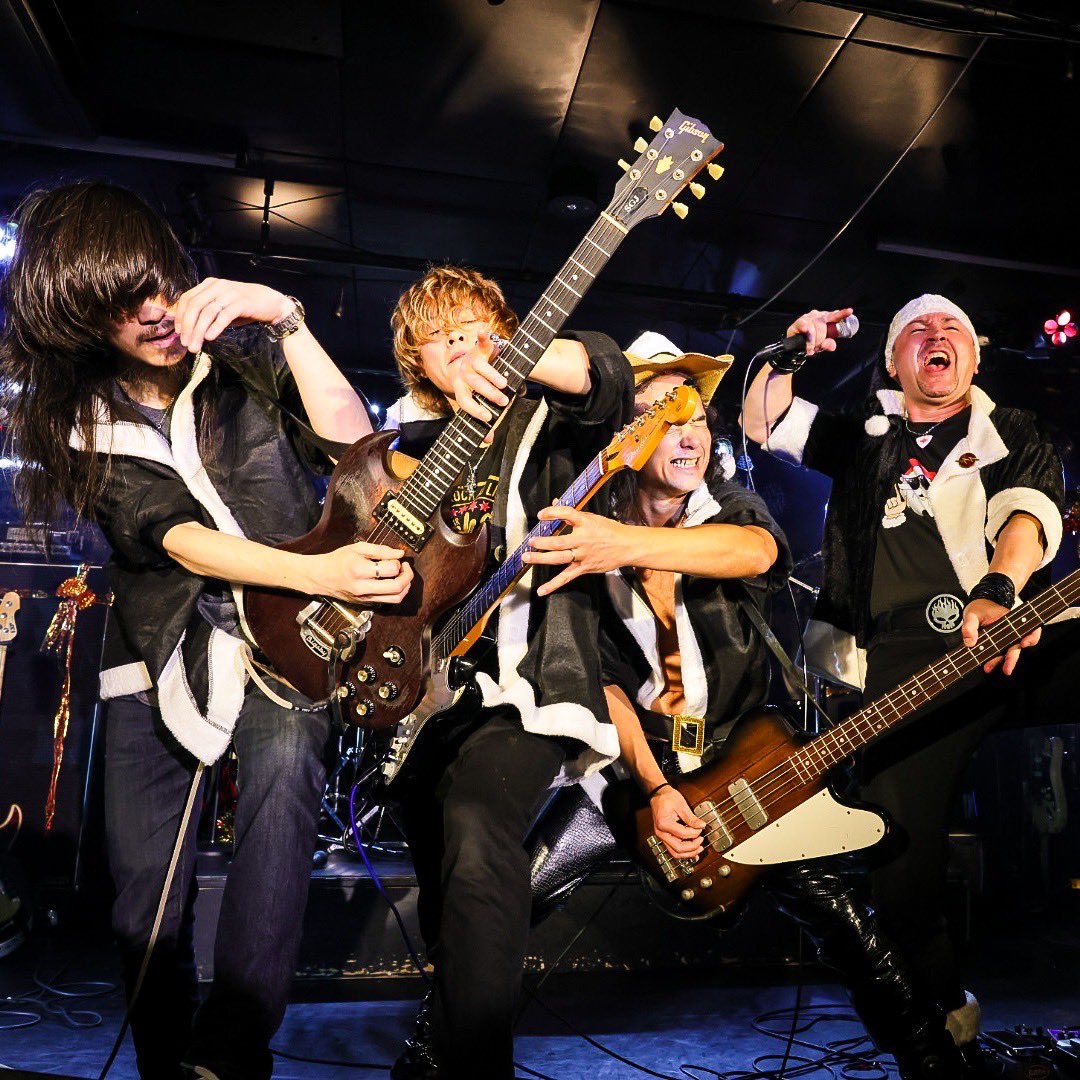 JUNK WORLDさいこー！！！
待ちに待った公開初日にから興奮が冷めない( •̀ .̫ •́ )✧
僕の職場、外国人のお客さんばっかりなので、彼らにこの日本の宝をお伝えしたい！！
#junkworld #bauhaus #roppongi