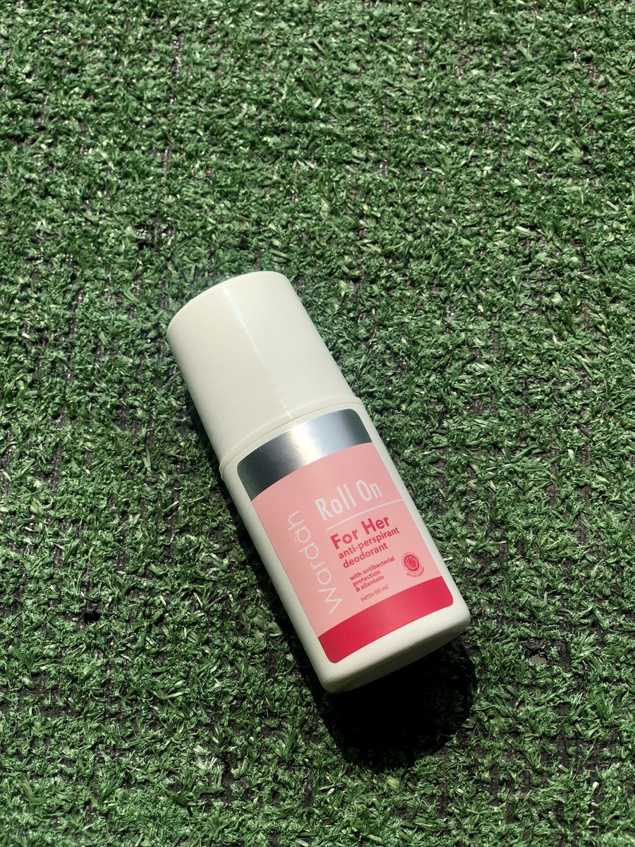 AghniaNada's tweet photo. Wajib banget coba deo lokal 20k an inii!!???
ada kandungan allantoin jadi cocok banget buat kulit sensitif dan wanginya calm ga menyengat bangett…
@DSEhaircare 
#wardah #DSEExpert #Sensitif #Baubadan https://t.co/rE6LFiyJwD
